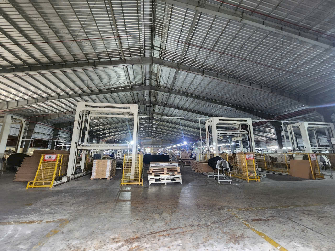 Cho thuê nhà xưởng 45.000m² tại KCN Bình Dương – PCCC – 2 trạm điện