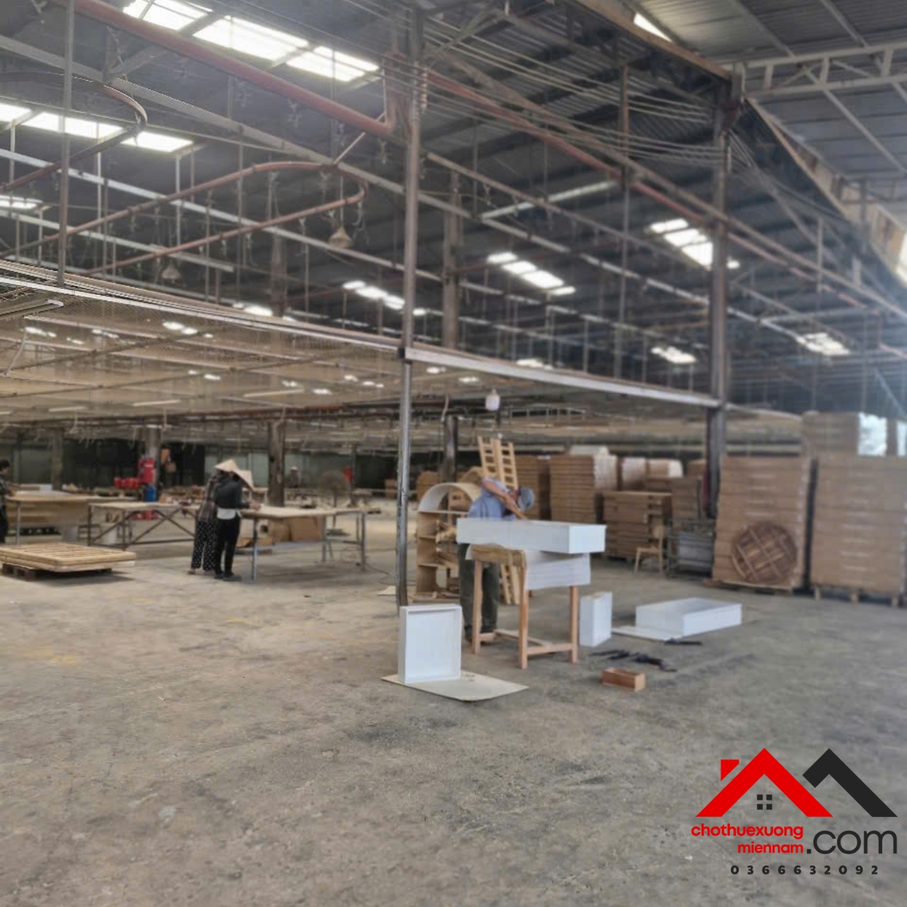 Cho thuê nhà xưởng CCN Uyên Hưng Tân Uyên 2.100m² giá 120 triệu