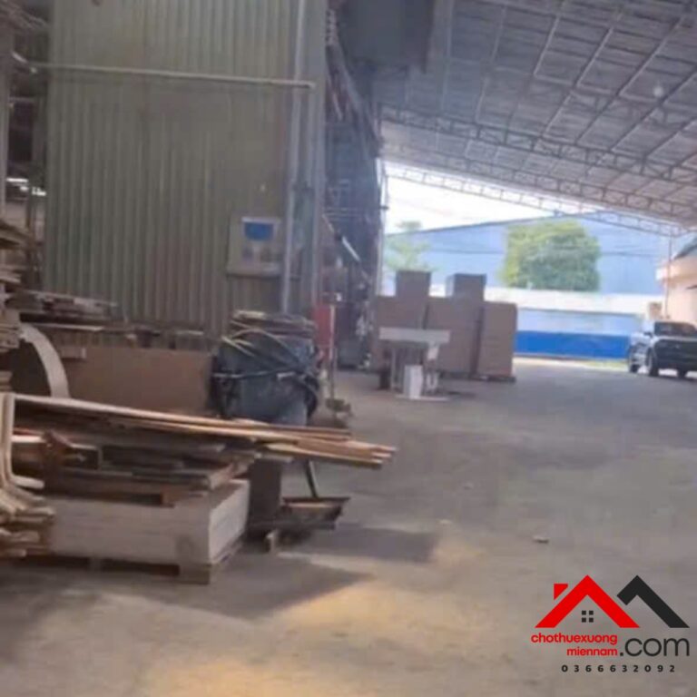 Cho thuê nhà xưởng CCN Uyên Hưng Tân Uyên 2.100m² giá 120 triệu