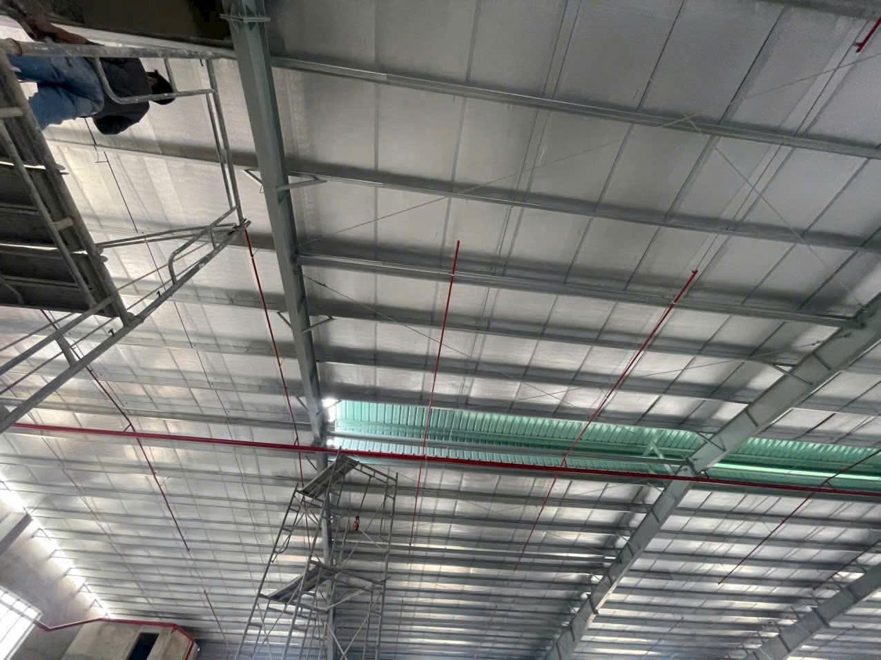 Cho thuê xưởng 2 tầng tại KCN Nam Tân Uyên – Bình Dương, tổng sàn 57.600m², PCCC tự động, trạm điện 1.500kVA. LH: 0366632092.