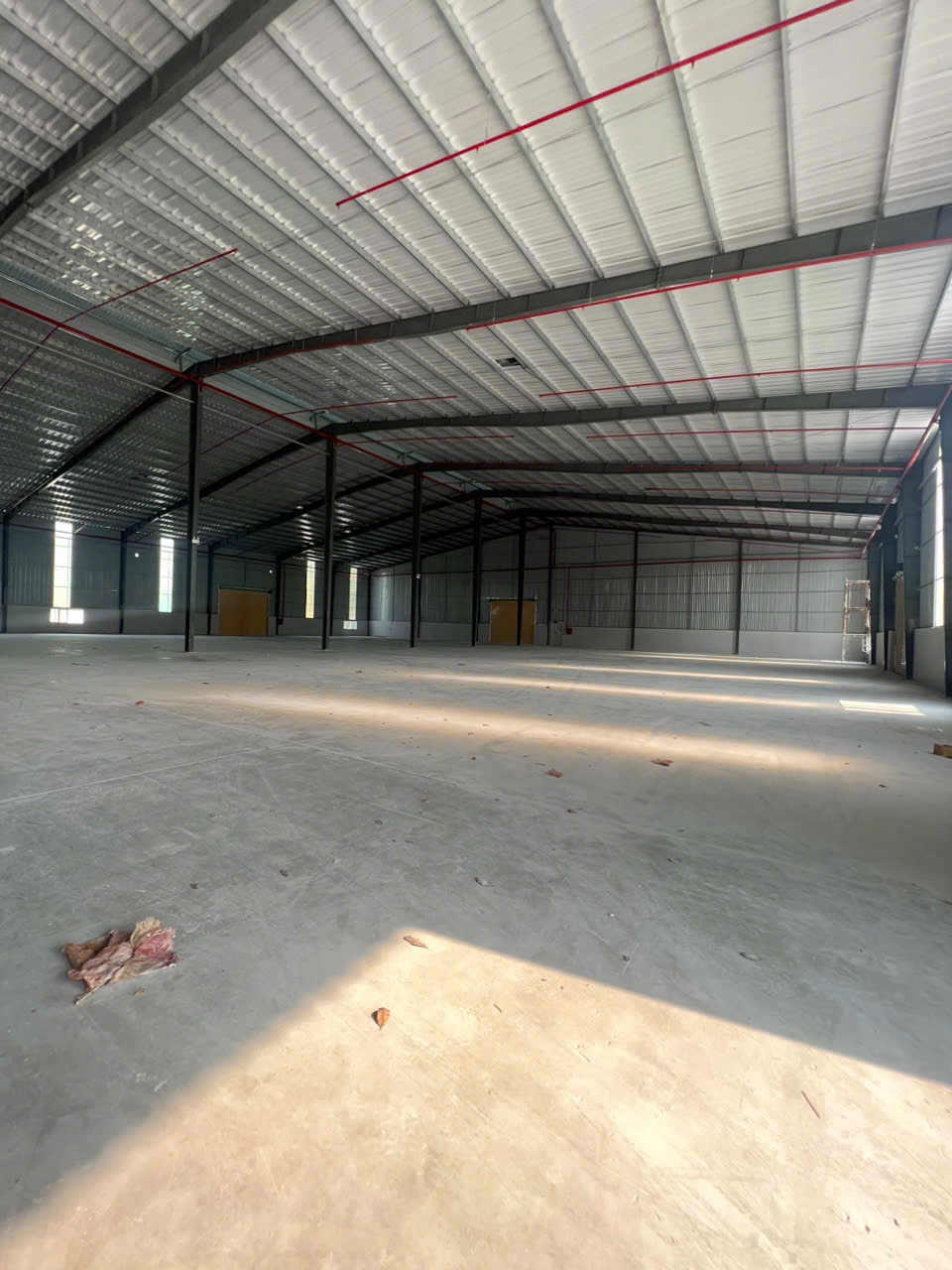 Cho thuê xưởng 1.400m² trong KCN Tân Uyên – PCCC, pháp lý đầy đủ, giá 5 USD/m²